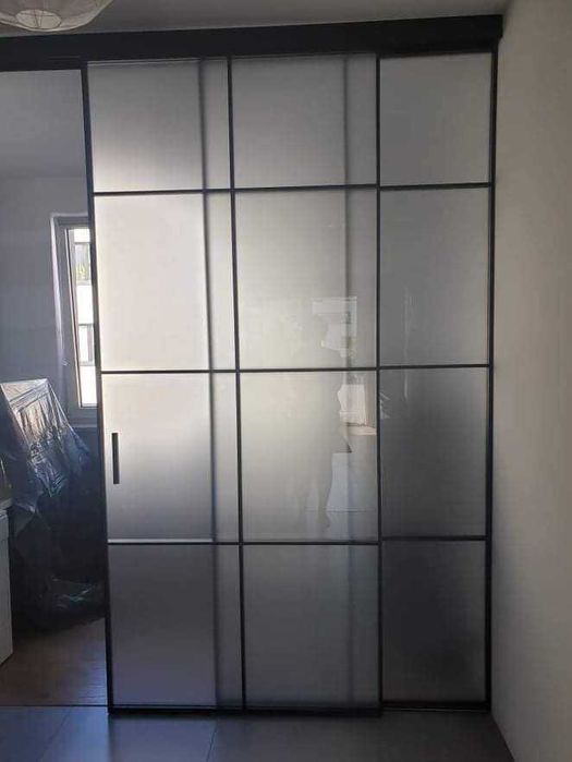 ściany loftowe industrialne szklane ze szkła metaloplastyka