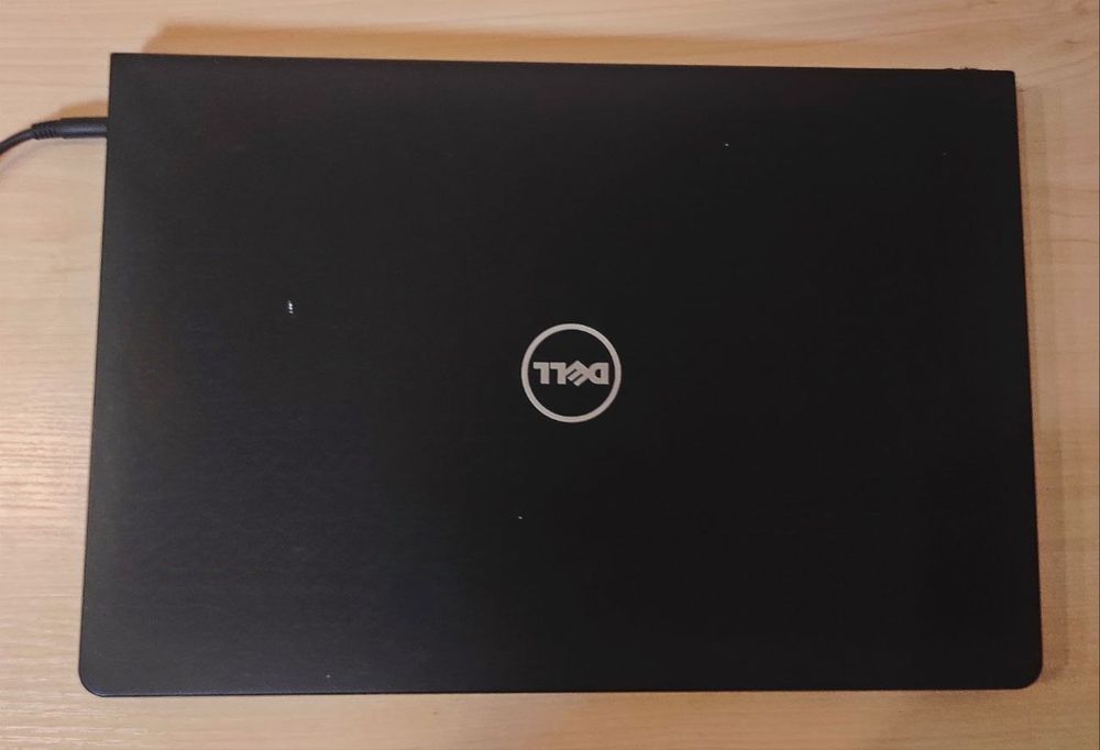 Ноутбук Dell Vostro-15