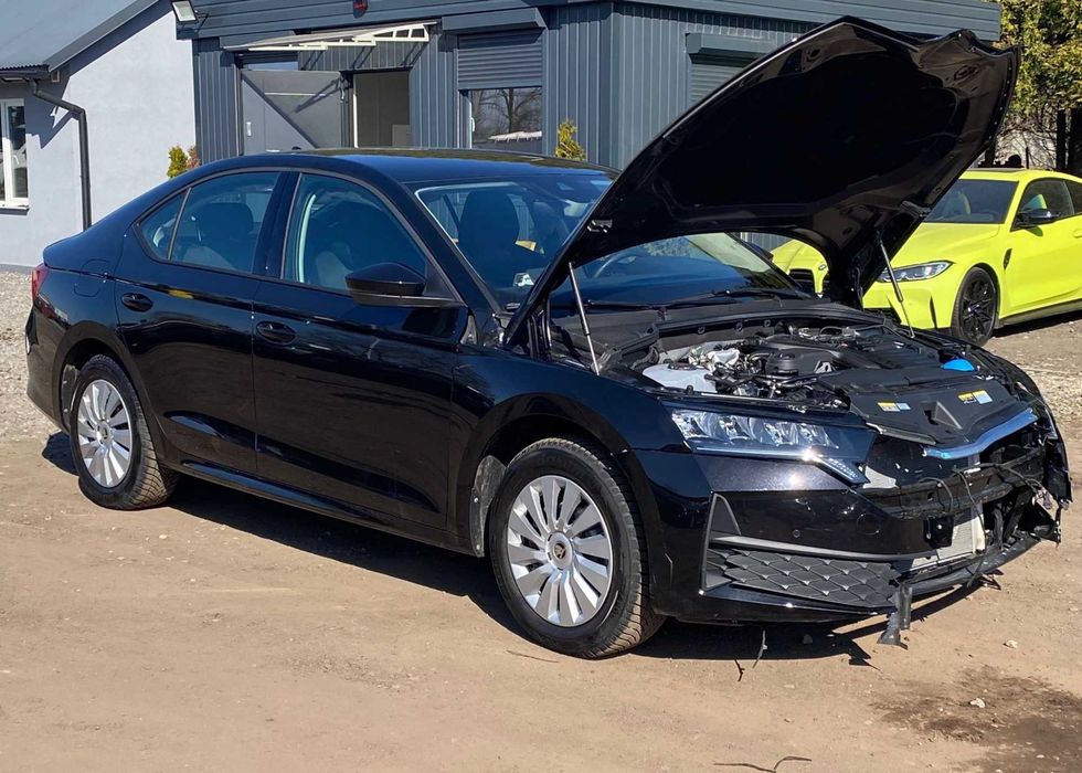 Skoda Octavia A8 Бампер зад перед Розборка