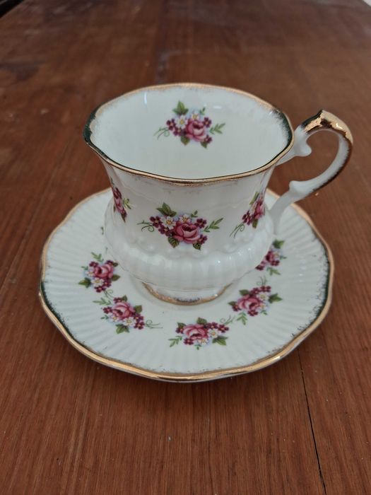 Chávena de Chá Vintage Elizabethan "English Garden"