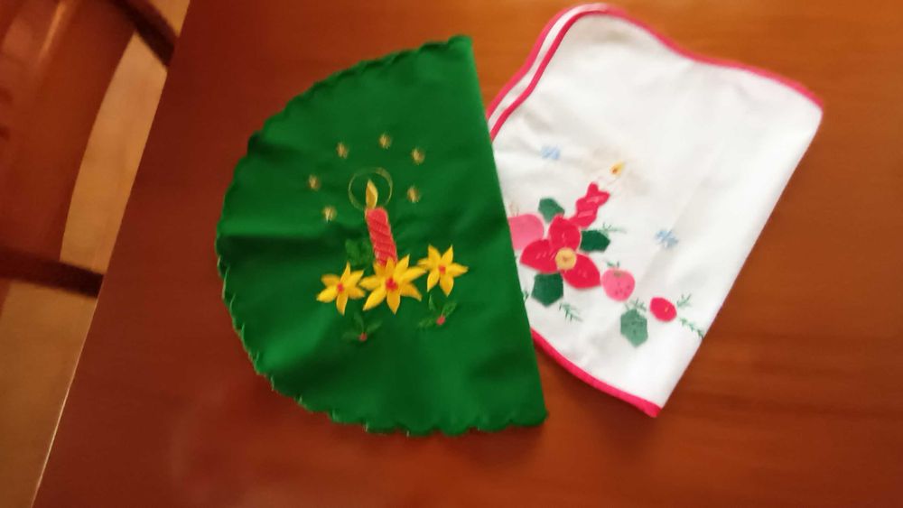 Dois panos de tabuleiro ou individuais