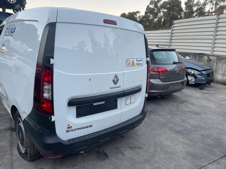RENAULT KANGOO EXPRESS MODELO NOVO 1.5 BLUE DCI 95 CV 2022 PARA PEÇAS