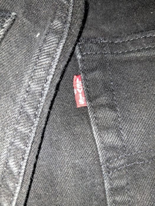 Продам джинсы Levi's 512