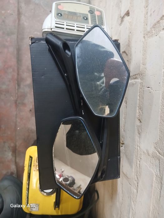 Мото здеркала новые снял снового мота своего и прадаю .