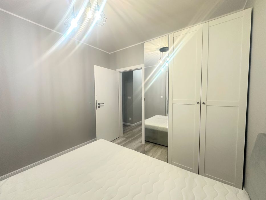 M-3 z miejscem w hali garażowej, INDUSTRIA