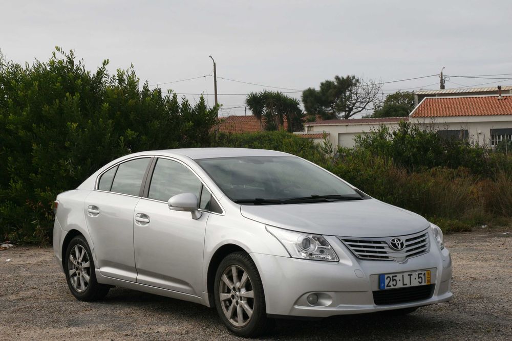 Toyota Avensis 2.0 D-4D Sol — photo 3