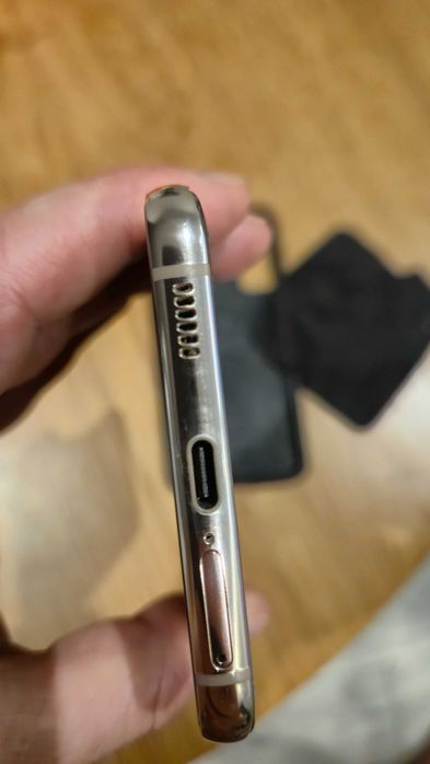 Samsung galaxy S21 plus