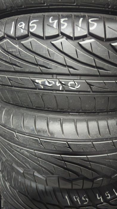 Pneus  195/45/15