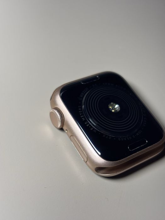 Apple Watch SE 40 mm