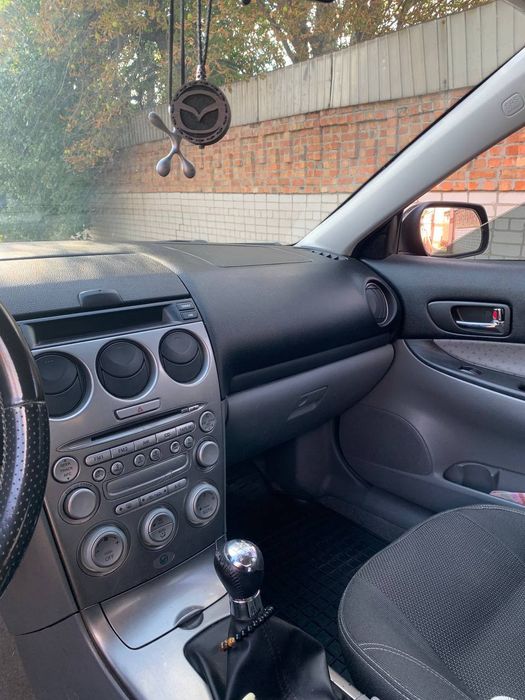 Mazda 6 2004 року