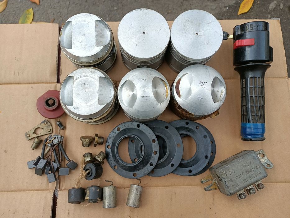 Продам запчасти от разных мотоциклов.