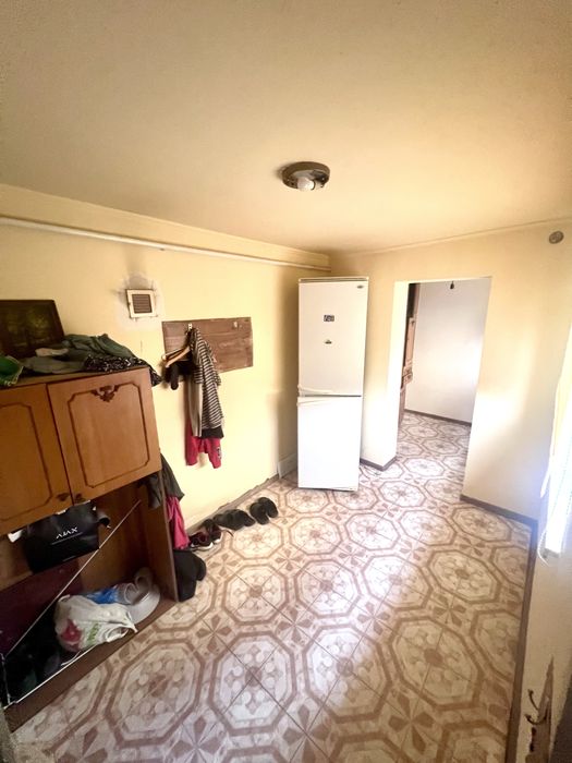 Хата,гараж,сауна,озеро,літня кухня,стайня,