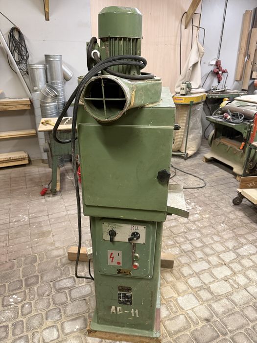 Szlifierka dlugotasmowa SAFO z odciagiem