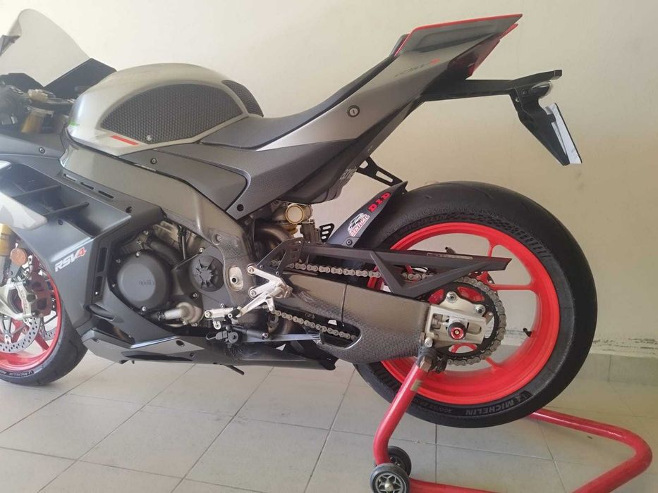 Aprilia Rsv4 2023