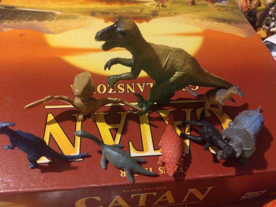 Dinozaury figurki