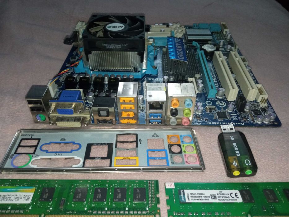 Комплект АМ3+ Athlon II X2 240 2.8 GHz