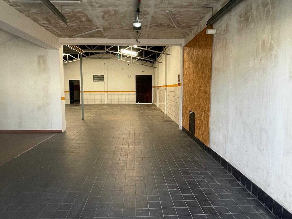 Armazém / Espaço comercial