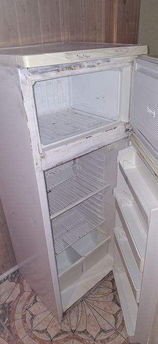 Продам холодильник