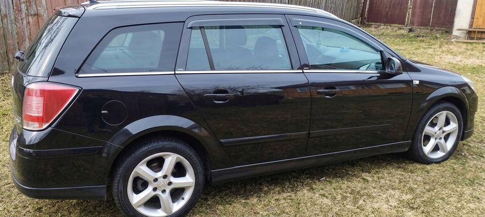 Продам Опель Астра H