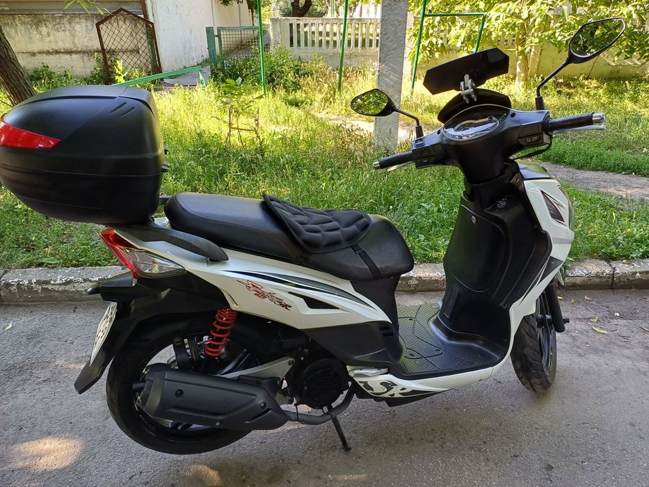 Продам мотоцикл (скутер)Sym symphony sr150