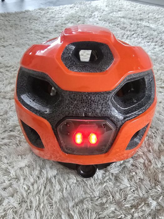 Kask Scott rowerowy 50 - 56 cm ze światłami