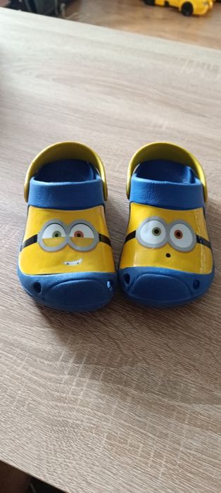 Sandały i klapki 28