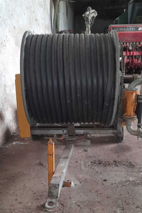 Vende -se Máquina de rega