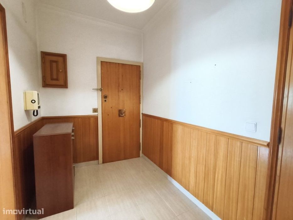 Apartamento T3 no Infantado (Loures) com Arrecadação