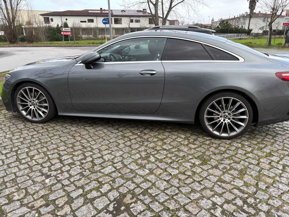 Mercedes-Benz Classe E Coupé 220D AMG
