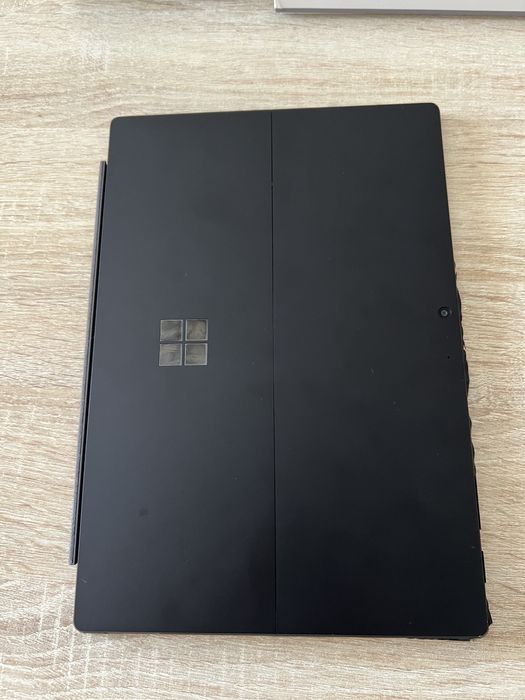 Surface pro 6 com acessórios