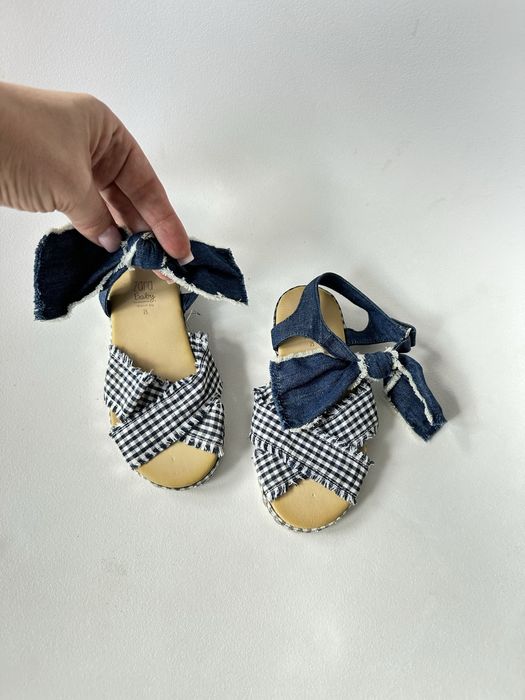 Сандалі босоніжки Zara 25