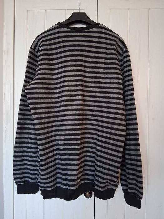 Męski sweter w szaro-czarne pasy r. XXL