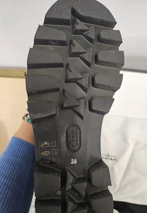 Czarne pomarańczowe buty wokery Sebastian Milano skóra