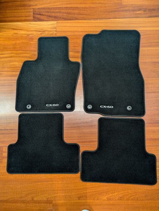 Vendo tapetes Mazda CX60 novos e originais.