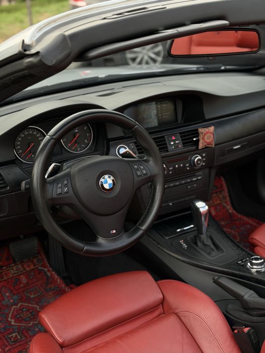 Продам BMW бмв e93 n52b30