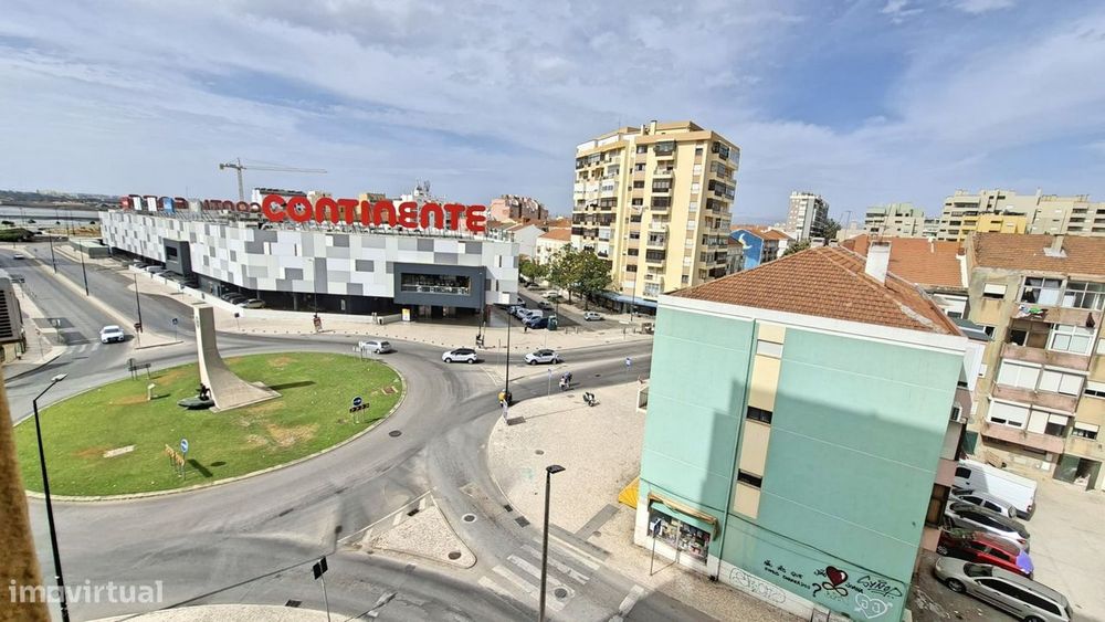 Apartamento T3 com 115m²  no Barreiro