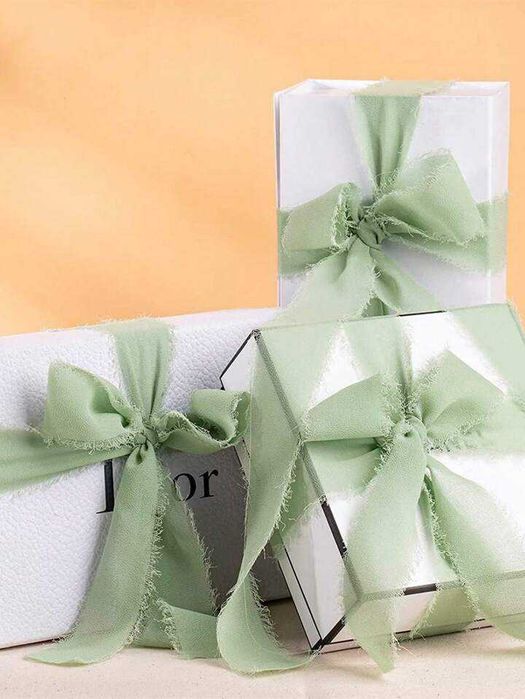 Szałwiowa wstążka szyfonowa ręcznie rwana 4 x 500 cm - Hit sezonu 2025