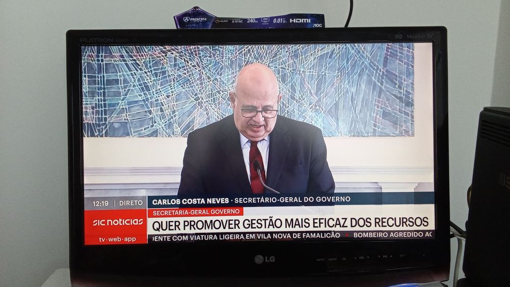 2 TV LCD Marca LG 24". De 8 Fotos