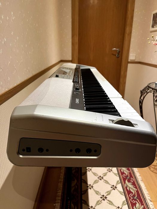 Piano Digital - Casio Privia PX-410R (com suporte e pedal)