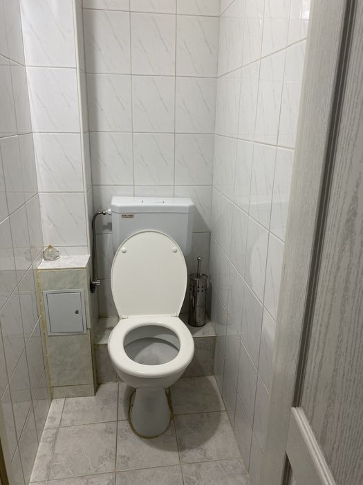 Подобово посуточно 3 кім Район Комарова можливо помісячно