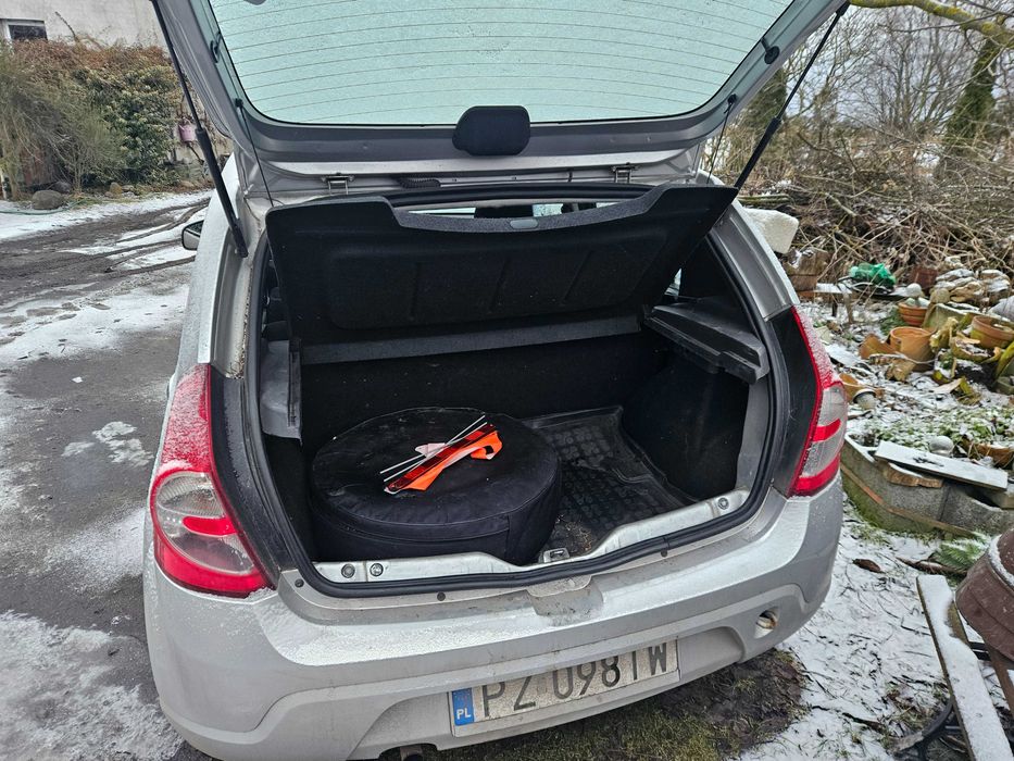 Dacia Sandero sprzedam na części
