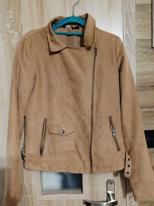 Wiosenna kurtka zamszowa camelowa 36