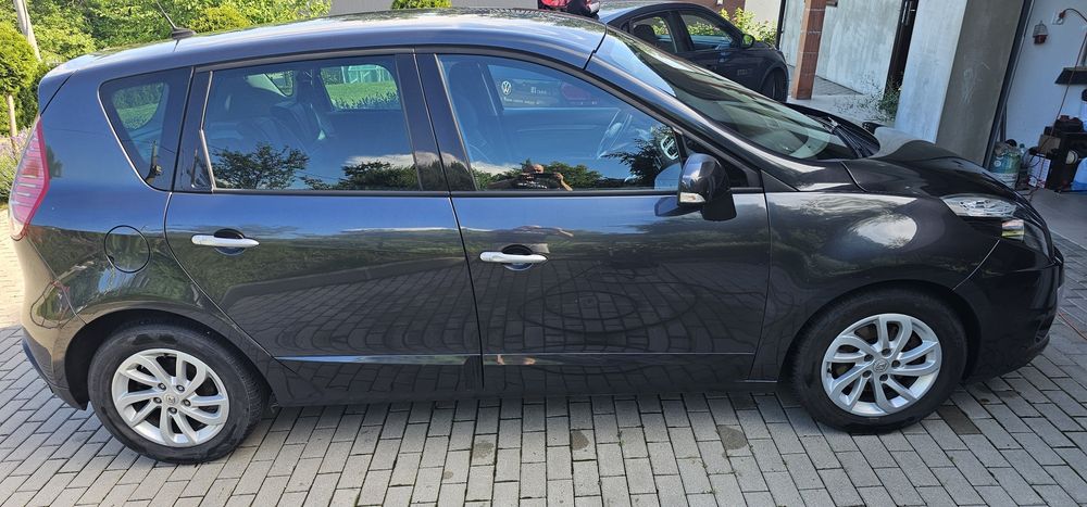 Renault scenic III  2.0 benzyna + lpg