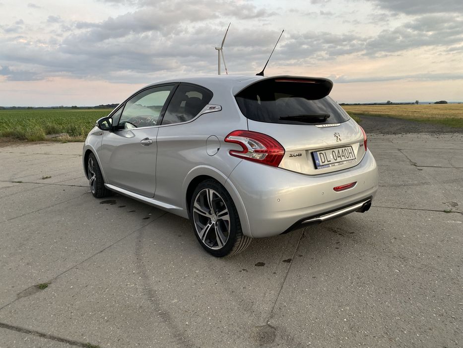 Peugeot 208 Gti 2013 photo 4