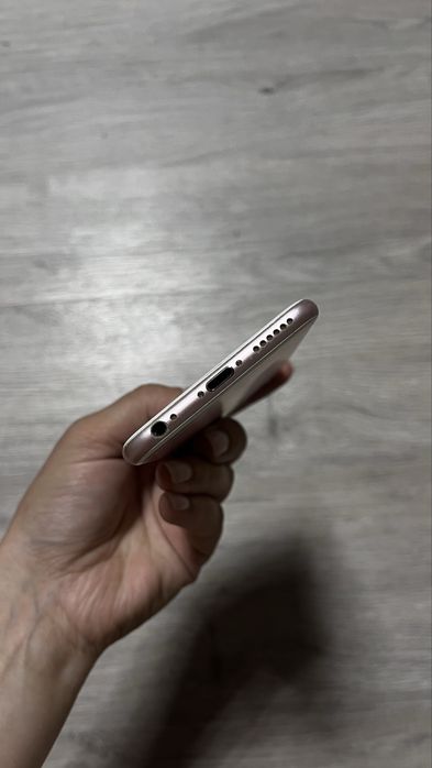 iPhone  6s в гарному стані