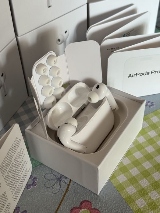 Навушники Apple AirPods Pro 3 Generation (Шумоподавлення)