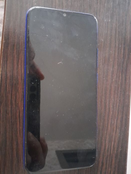 Смартфор Tecno spark 6go