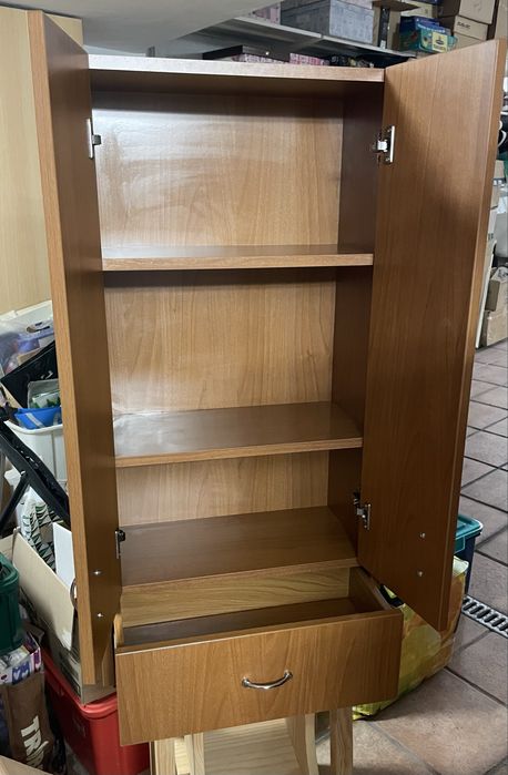 Movel parede/ mesa redonda e cadeiras Conforama