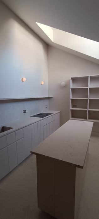 Ofereço serviços de carpintaria de limpo