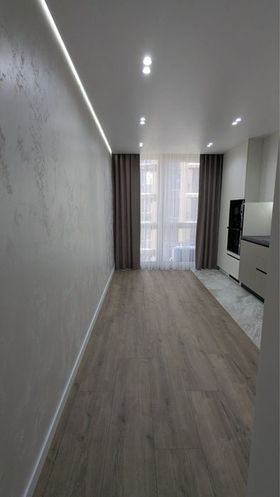 Продаж квартири з сучасним ремонтом ( Ще діє переуступка )